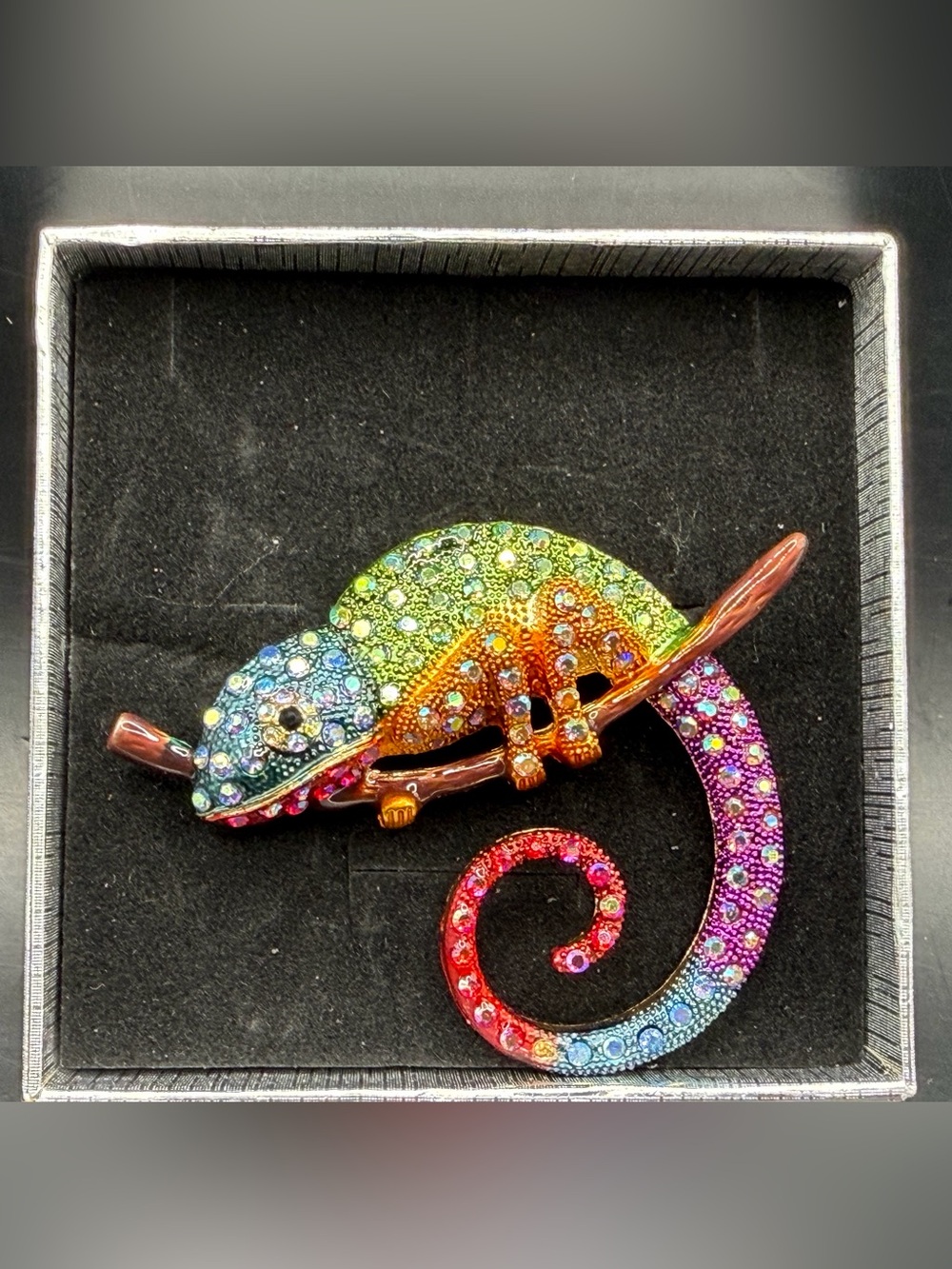 VTG Rainbow Rhinestone Chameleon Brooch Pin Lizard Crystal Jewelry NIB